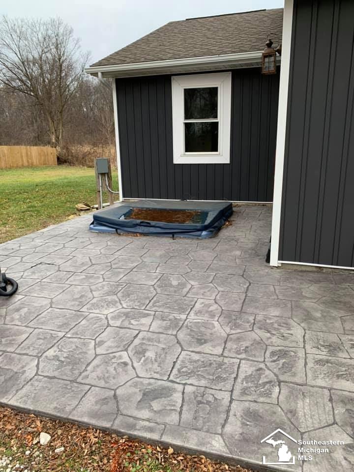 15296 Allen Road Milan, MI 48160 - Photo 9 of 26