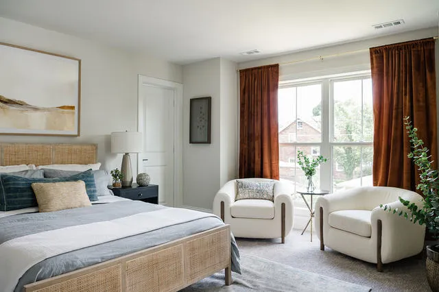 $8,000 | 4489 Central Avenue, Western Springs, IL 60558