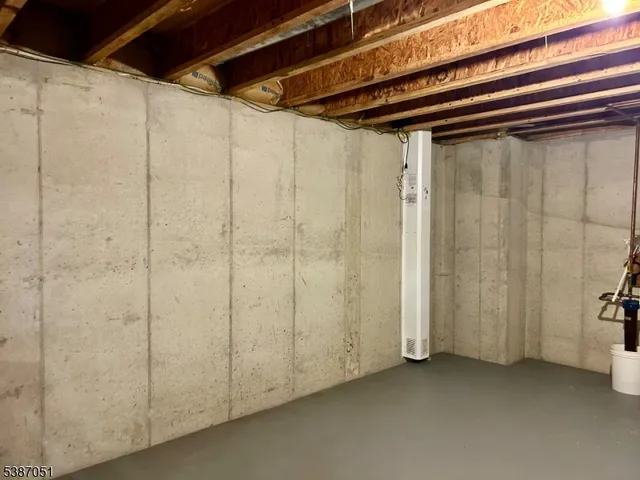 $525,000 | 14 Gascony Circle, Manchester Township, NJ 08759