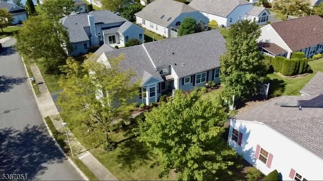 $549,000 | 14 Gascony Circle, Manchester Township, NJ 08759