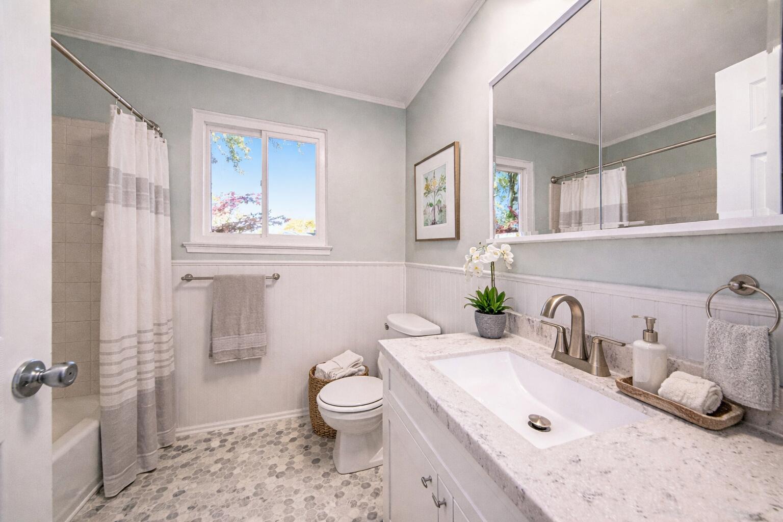 3342 Williamsburg Road Ann Arbor, MI 48108 - Photo 24 of 31 Virtually staged bathroom