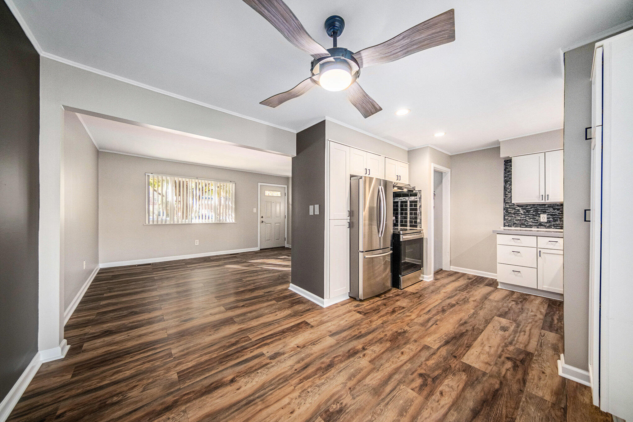 3342 Williamsburg Road Ann Arbor, MI 48108 - Photo 7 of 31 Full kitchen from sliding door wall