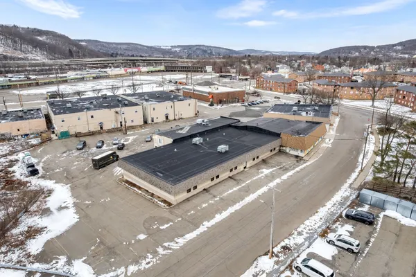 $12 | 457 State Street, Binghamton, NY 13901
