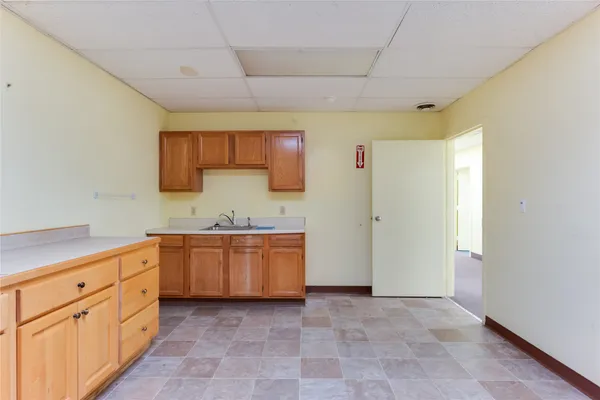 $12 | 457 State Street, Binghamton, NY 13901