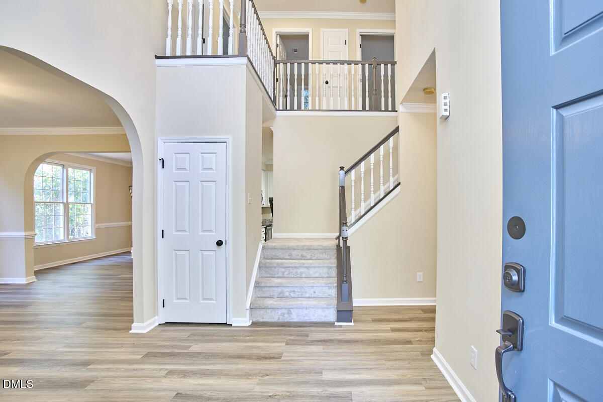 2800 Shofield Court Raleigh, NC 27615 - Photo 4 of 38 4 - Foyer