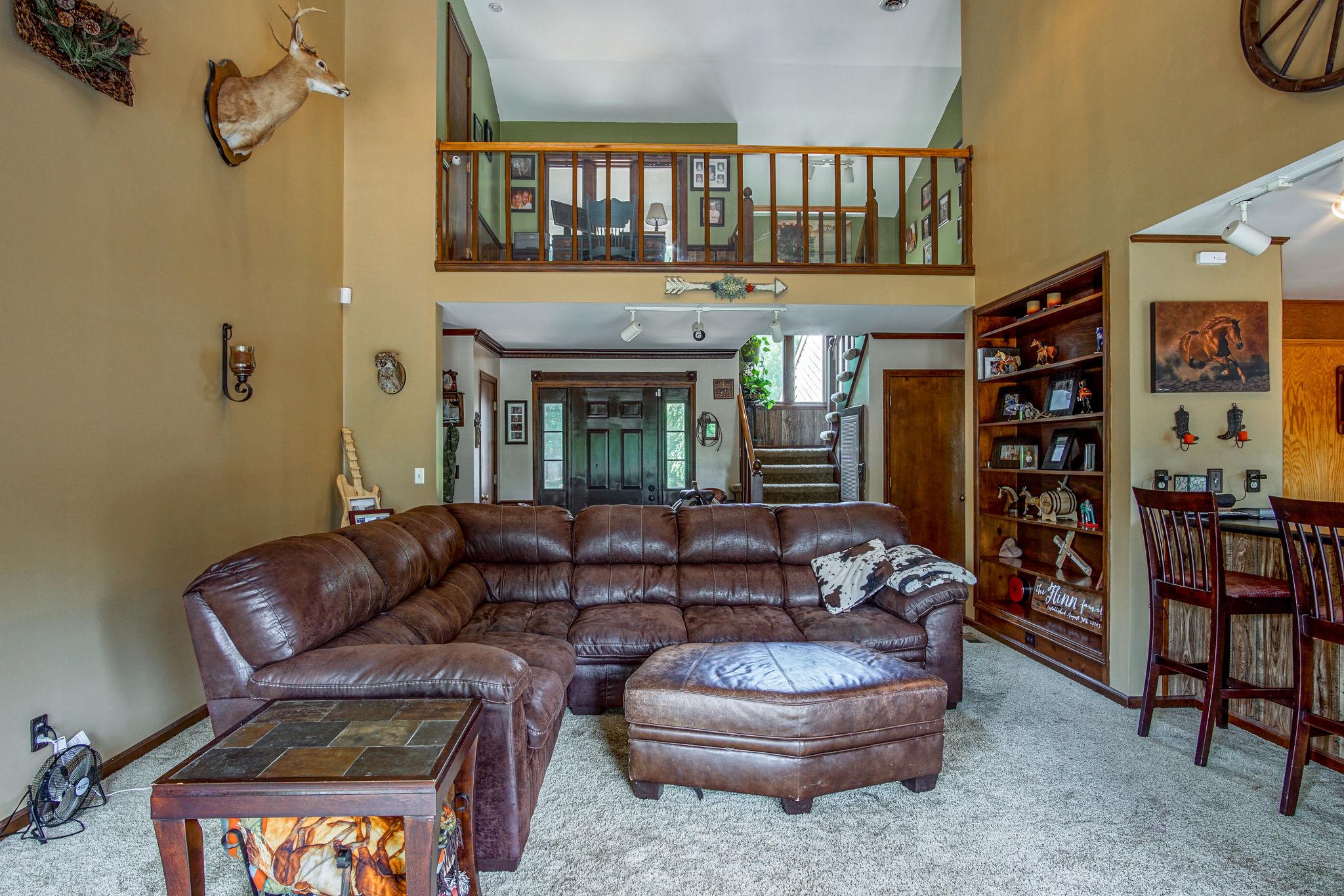 1035 Cheek Road Lewisburg, TN 37091 - Photo 16 of 30 Living room with high ceiling.