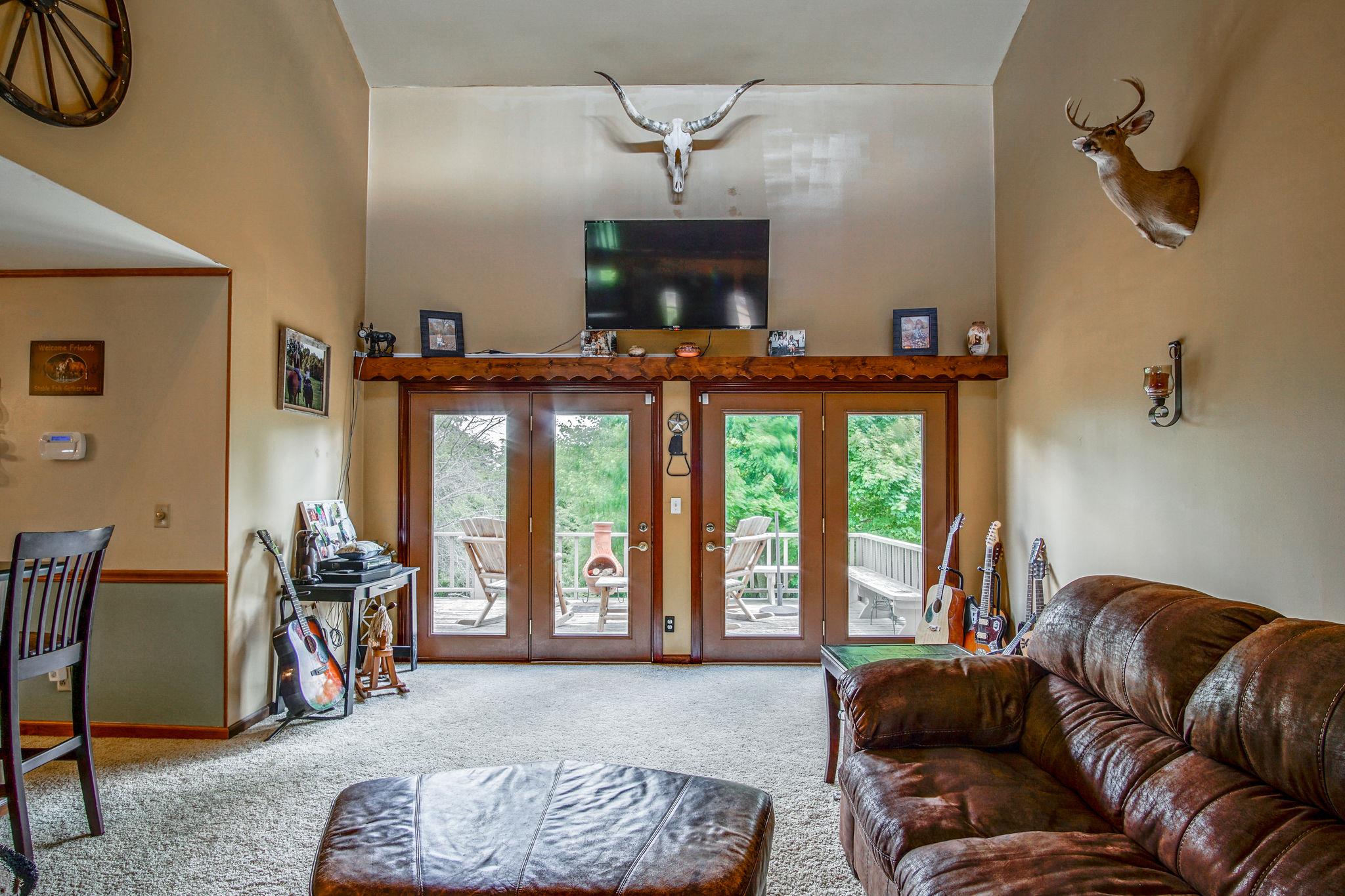 1035 Cheek Road Lewisburg, TN 37091 - Photo 17 of 30 Another view of living room.
