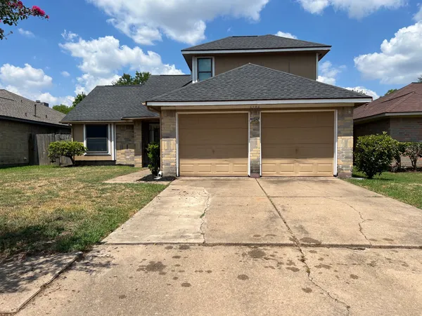 $1,650 | 6106 Quiet Village Court, Houston, TX 77053