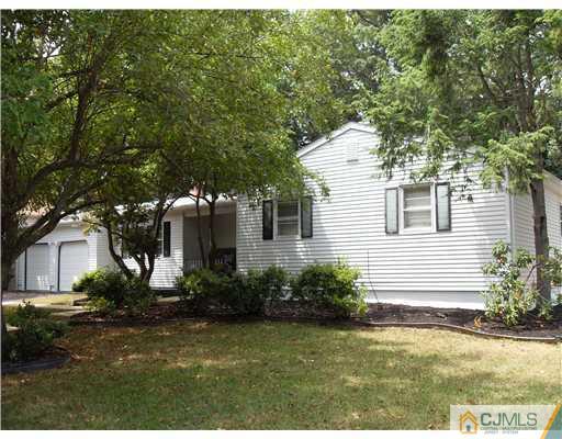 25 Academic Road East Brunswick, NJ 08816 - Photo 2 of 12 Gallery Image 2