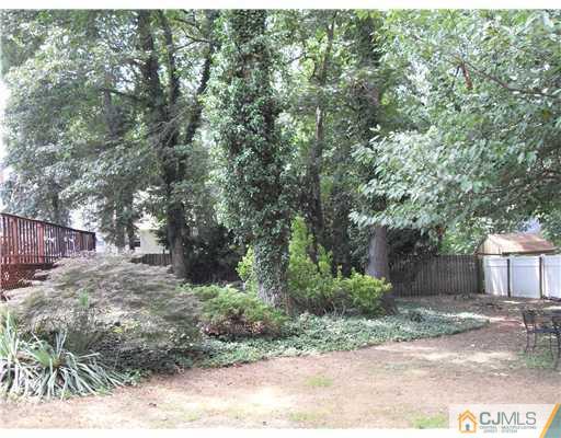 25 Academic Road East Brunswick, NJ 08816 - Photo 11 of 12 Gallery Image 11