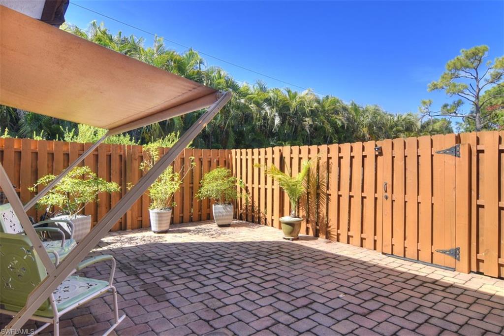 1468 Park Shore Circle, Unit 4 Fort Myers, FL 33901 - Photo 4 of 32 a view of outdoor space and yard