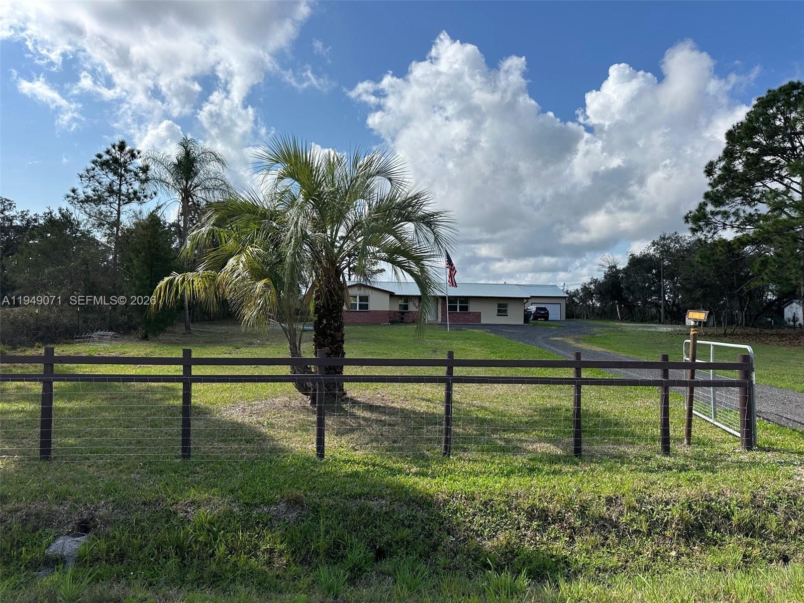 3709 Grand Concourse Sebring, FL 33875 - Photo 4 of 74