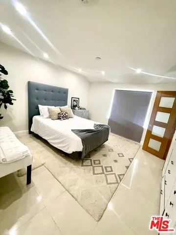 $14,500 | 1416 Pandora Avenue, Los Angeles, CA 90024