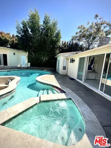 $14,500 | 1416 Pandora Avenue, Los Angeles, CA 90024