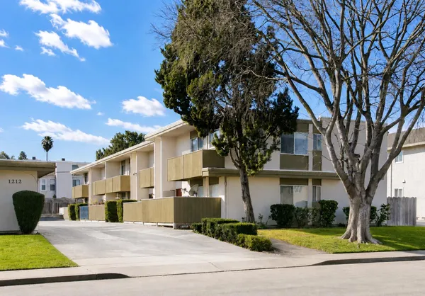 $3,888,000 | 1212 West McKinley Avenue, Sunnyvale, CA 94086