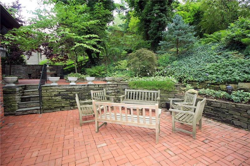 604 Harrogate Road Pittsburgh, PA 15241 - Photo 19 of 22 Gallery Image 19