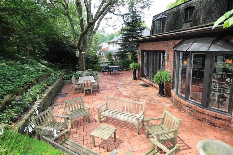 604 Harrogate Road Pittsburgh, PA 15241 - Photo 20 of 22 Gallery Image 20