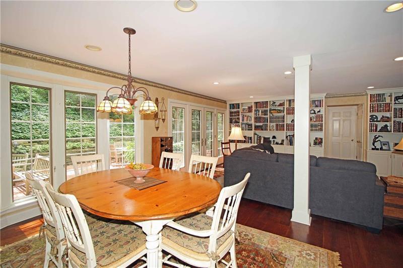 604 Harrogate Road Pittsburgh, PA 15241 - Photo 9 of 22 Gallery Image 9