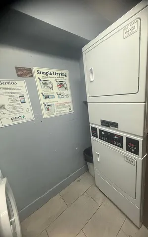 $189,000 | 488 Northwest 165th Street, Unit B512, Miami, FL 33169