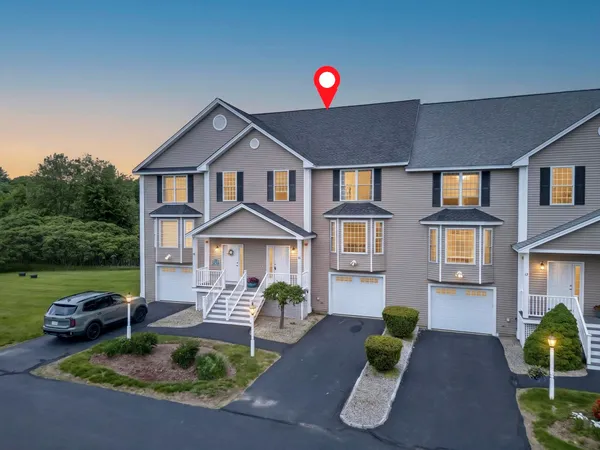 $432,500 | 15 Shaker Heights Lane, Chester, NH 03036