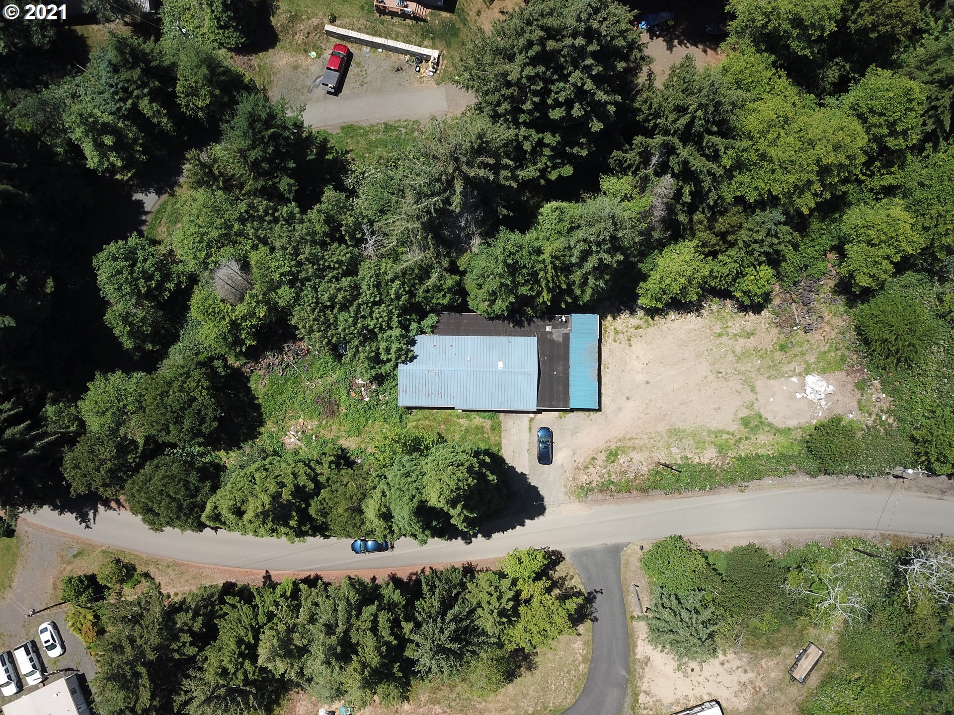69904 Stage Road North Bend, OR 97459 - Photo 3 of 23 Gallery Image 3