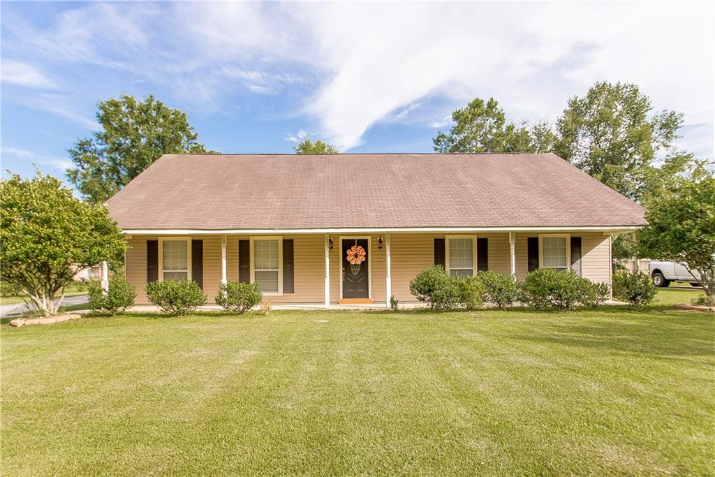 20094 Vineyard Road Hammond, LA 70401 - Photo 1 of 25 Gallery Image 1