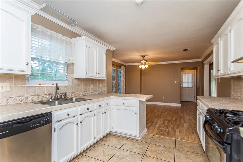20094 Vineyard Road Hammond, LA 70401 - Photo 12 of 25 Gallery Image 12