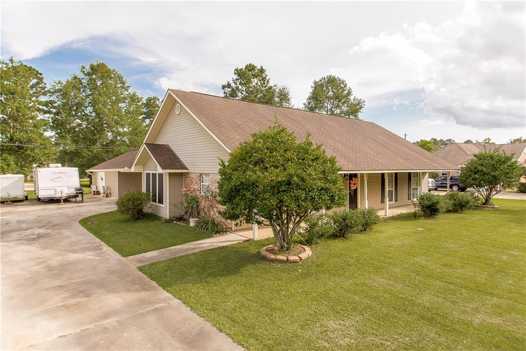 20094 Vineyard Road Hammond, LA 70401 - Photo 3 of 25 Gallery Image 3