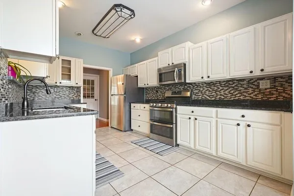 $425,000 | 85 Hickory Hills Drive, Dawsonville, GA 30534