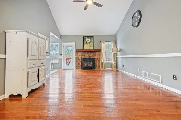 $425,000 | 85 Hickory Hills Drive, Dawsonville, GA 30534