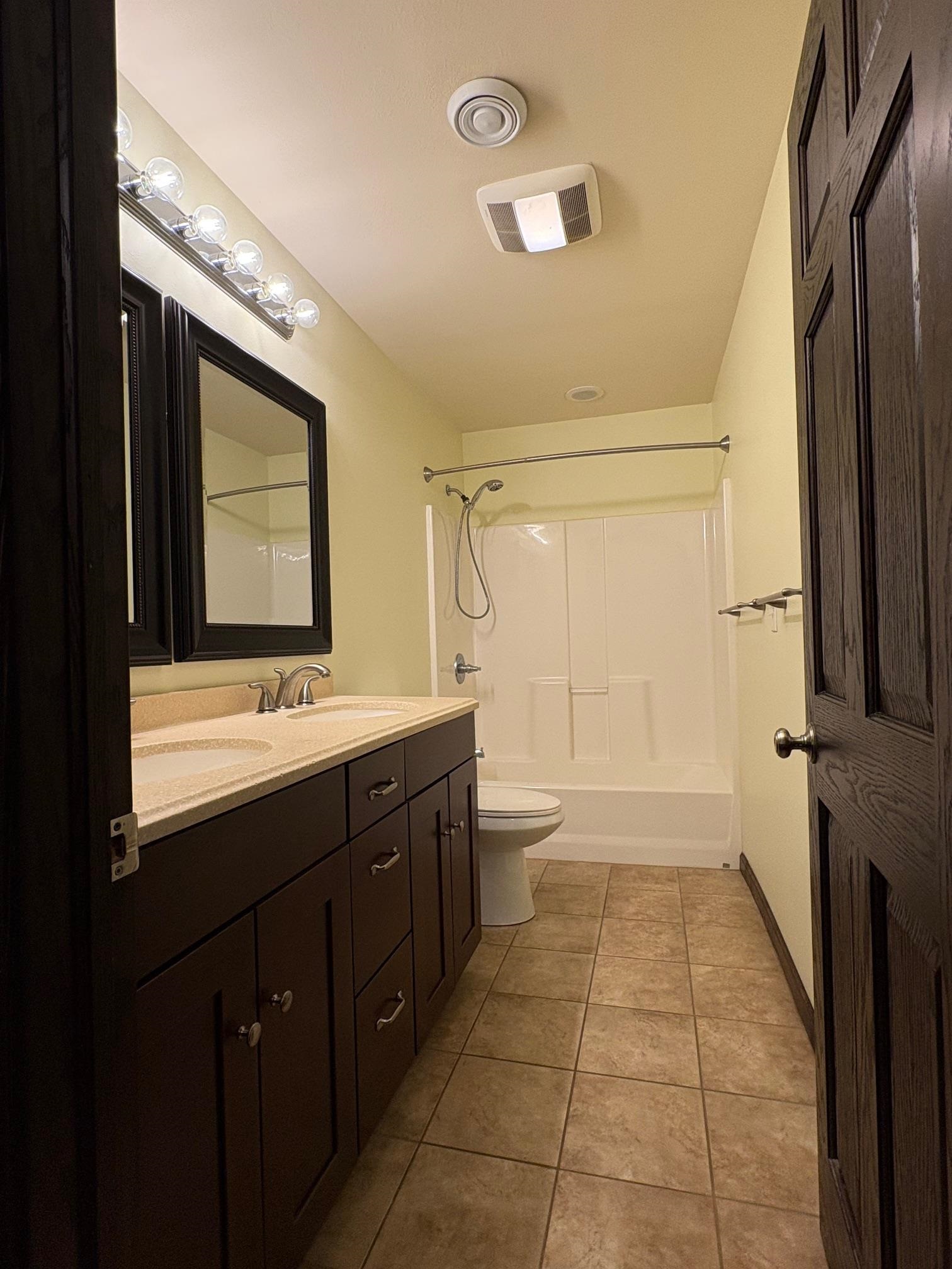 863 North Michigan Street Prairie du Chien, WI 53821 - Photo 28 of 33