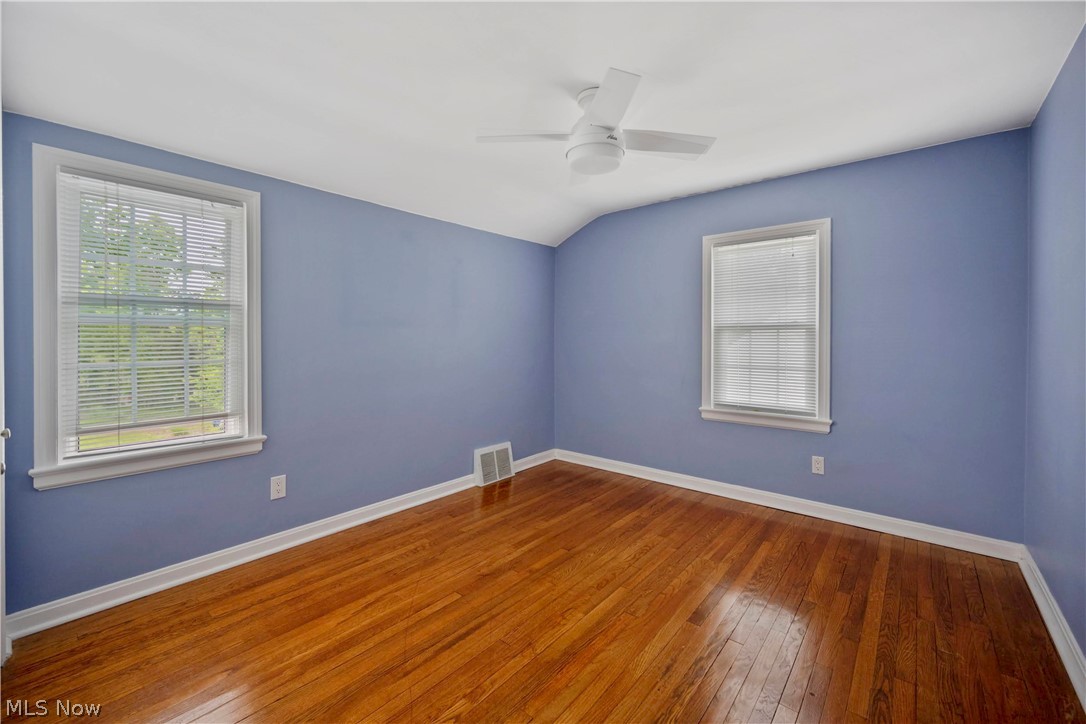 1196 Belrose Road Cleveland, OH 44124 - Photo 12 of 34 Gallery Image 12