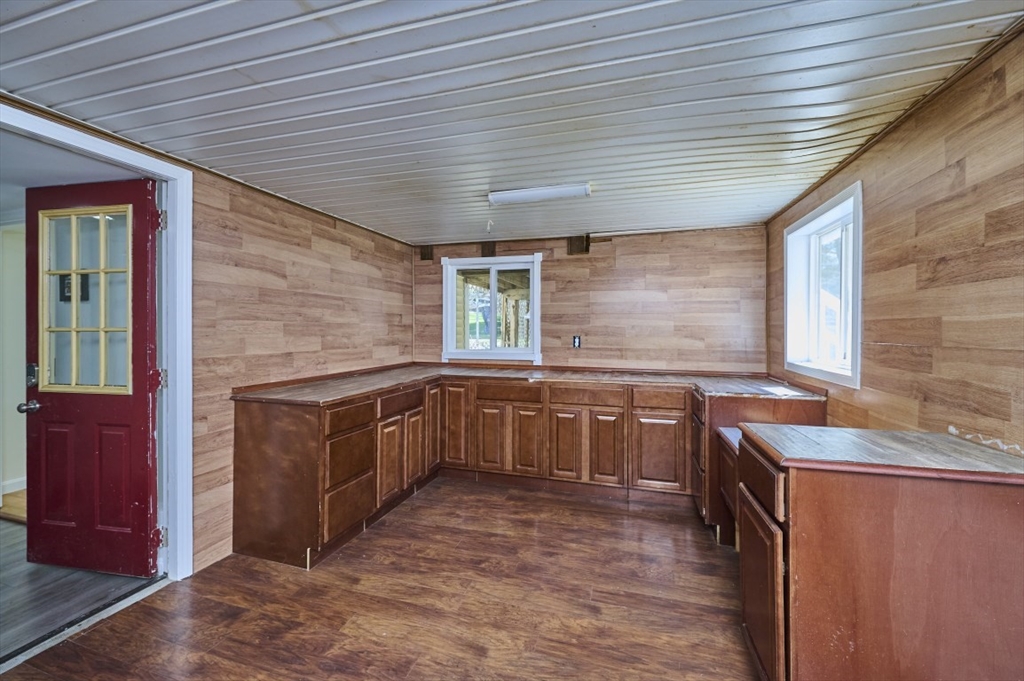 37 Locust Street, Unit 1 Burlington, MA 01803 - Photo 28 of 29