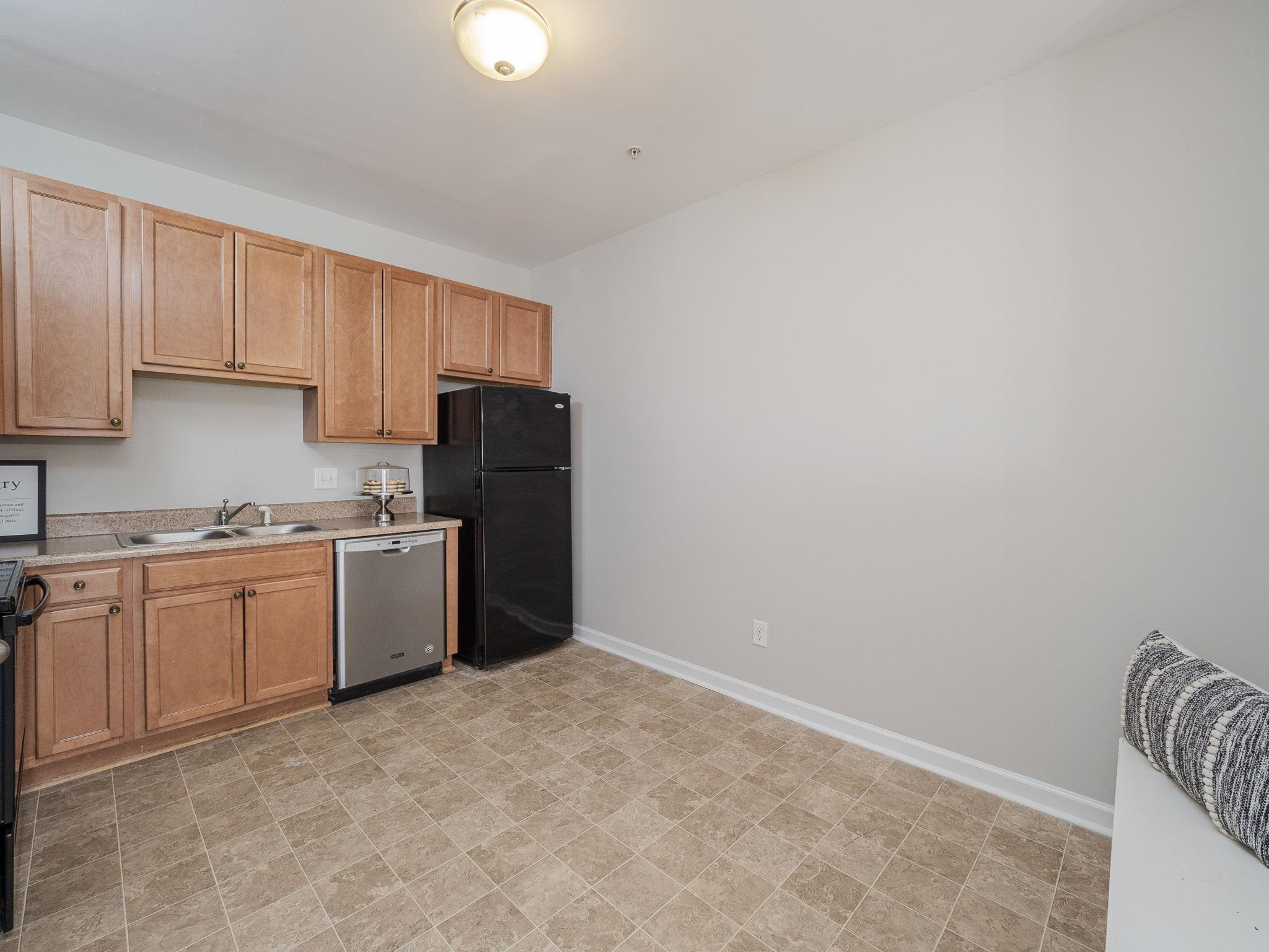 321 Gilman Lane, Unit 104 Raleigh, NC 27610 - Photo 7 of 22 Kitchen
