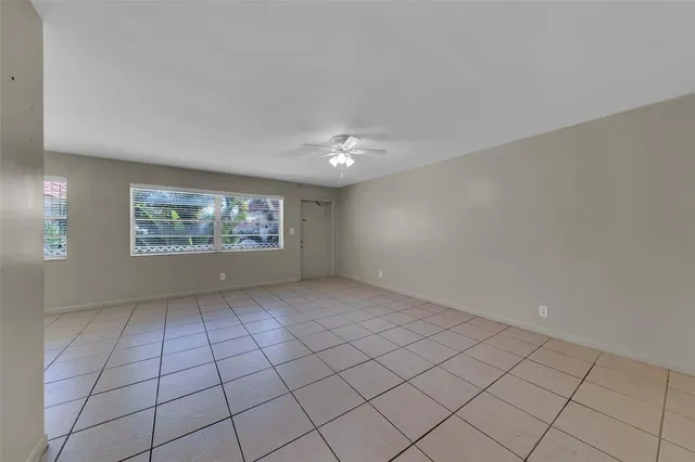 $2,050 | 2201 Northeast 36th Street, Unit 205, Lighthouse Point, FL 33064