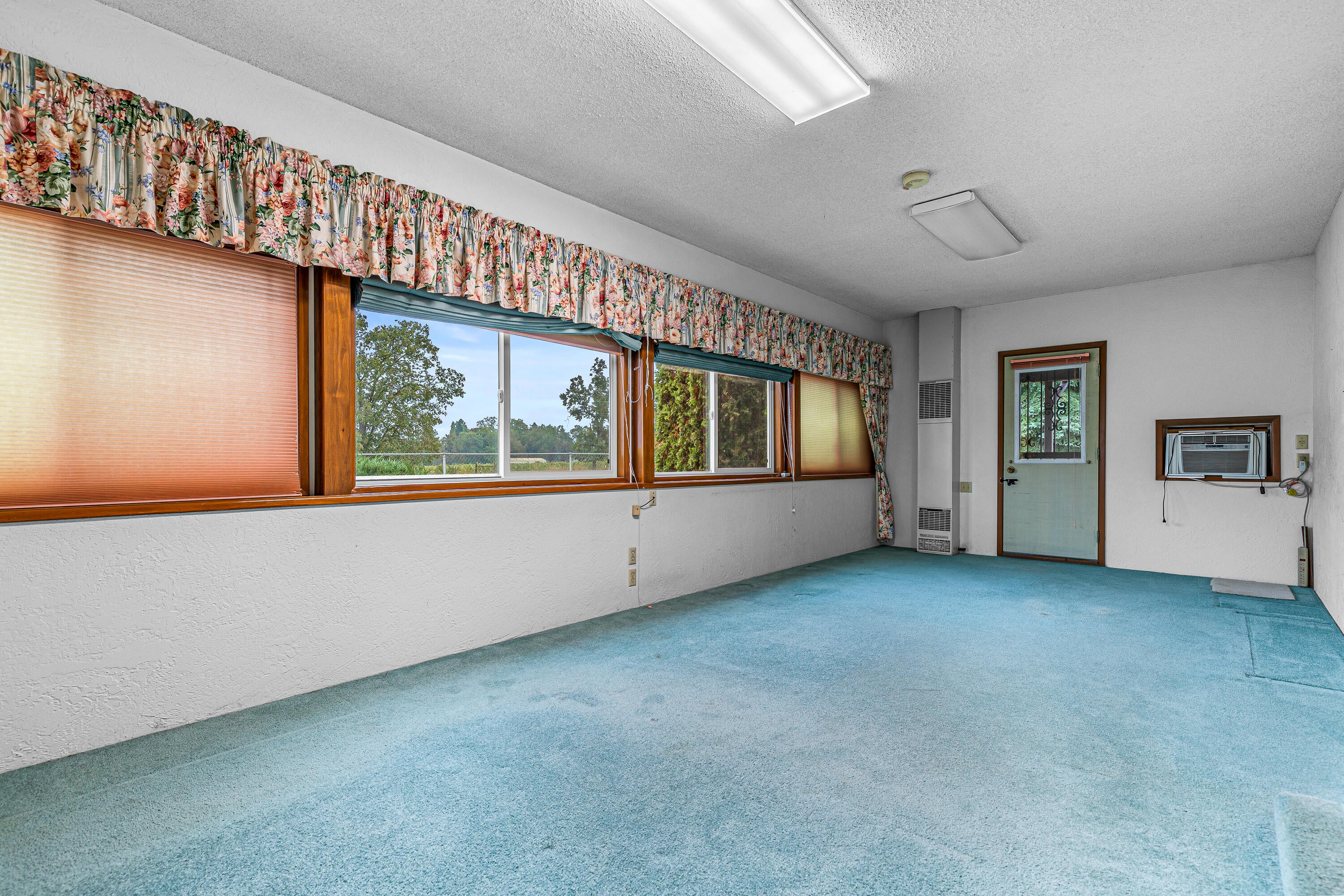 1771 Camp Baker Road Medford, OR 97501 - Photo 7 of 38 A07