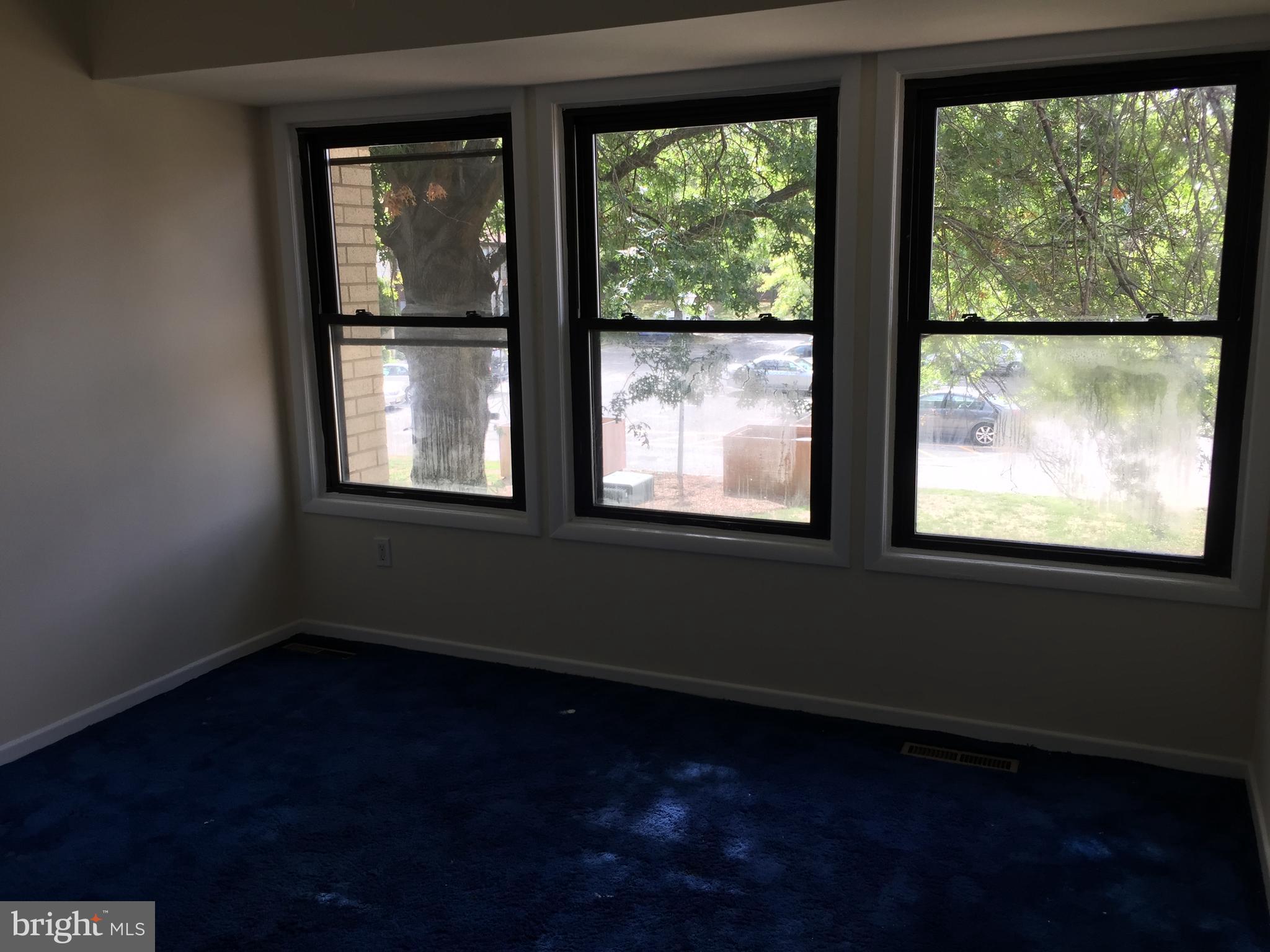 917 Jamestown Road East Windsor, NJ 08520 - Photo 10 of 14