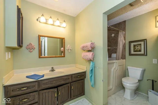 $200,000 | 60 Dunn Drive, Mooresville, IN 46158