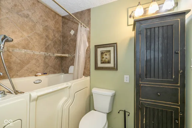 $200,000 | 60 Dunn Drive, Mooresville, IN 46158