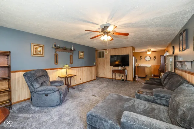 $200,000 | 60 Dunn Drive, Mooresville, IN 46158