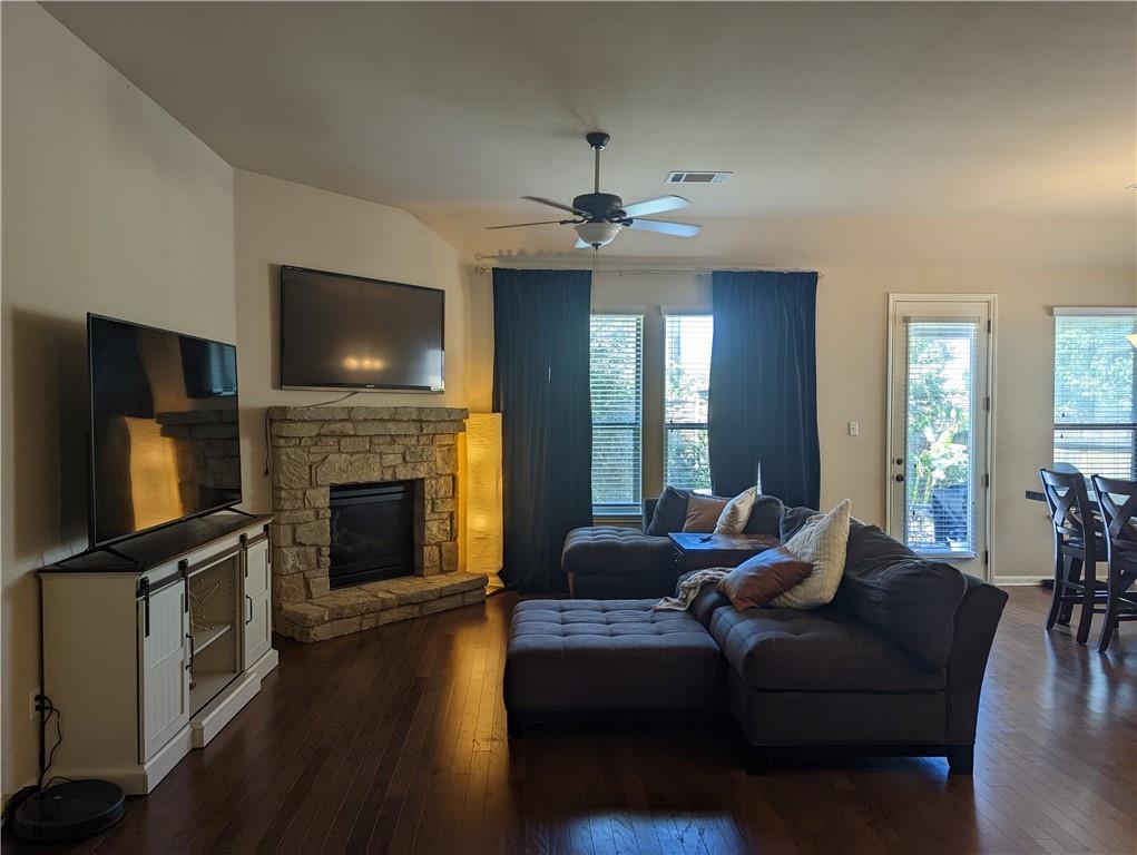 237 Archipelago Trail Austin, TX 78717 - Photo 4 of 21