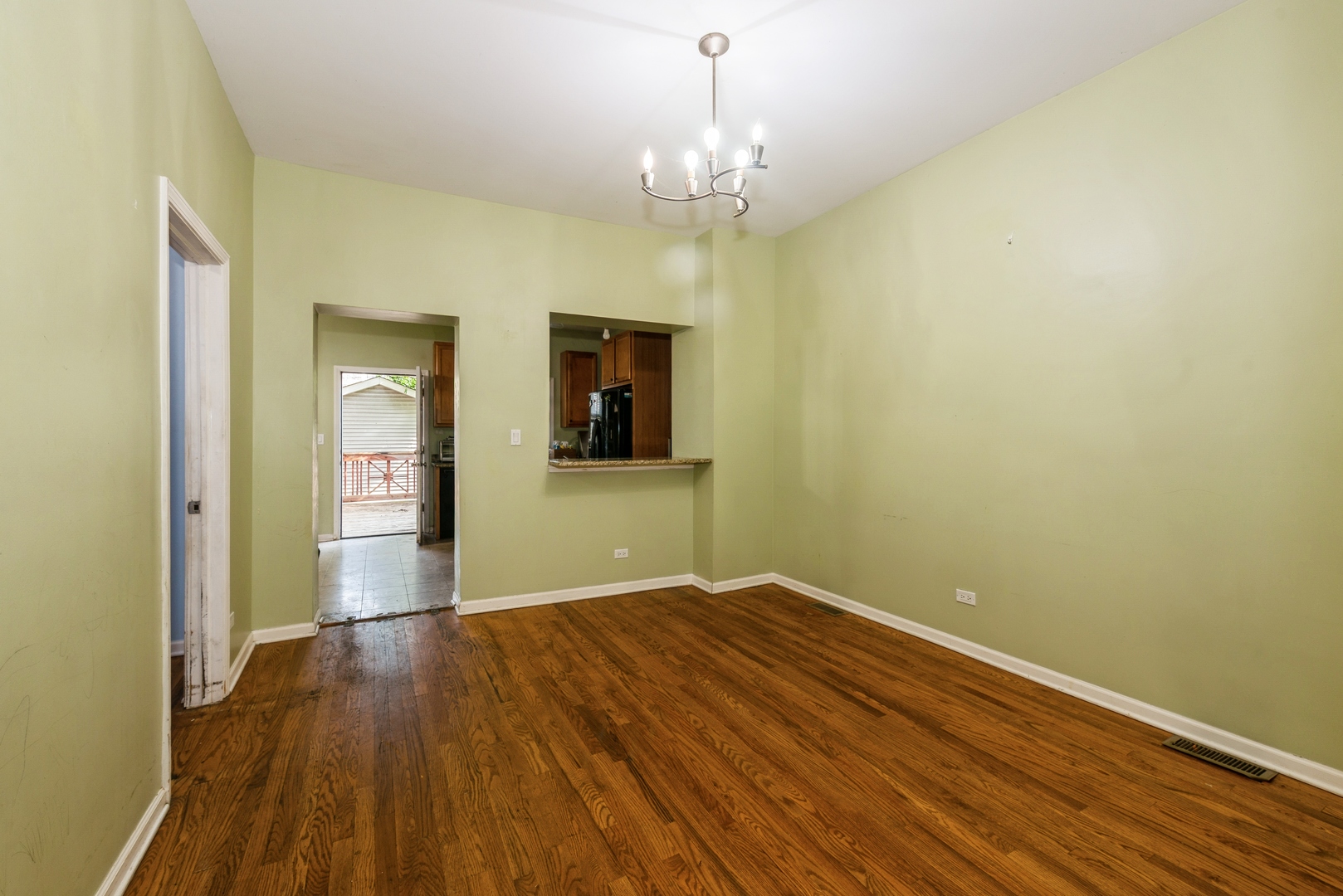 2618 West Rice Street Chicago, IL 60622 - Photo 5 of 15 Gallery Image 5