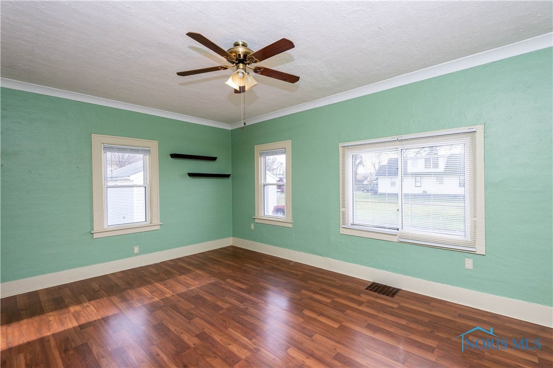 1127 Cresceus Road Oregon, OH 43616 - Photo 5 of 19 Gallery Image 5