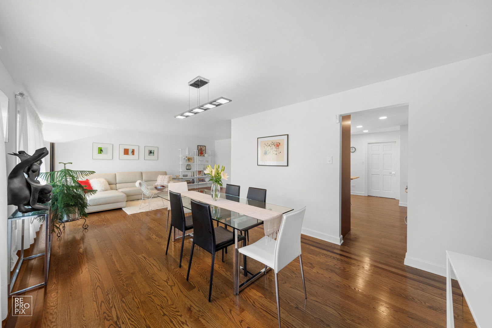 405 Greenwood Road Glenview, IL 60025 - Photo 13 of 40 Gallery Image 13