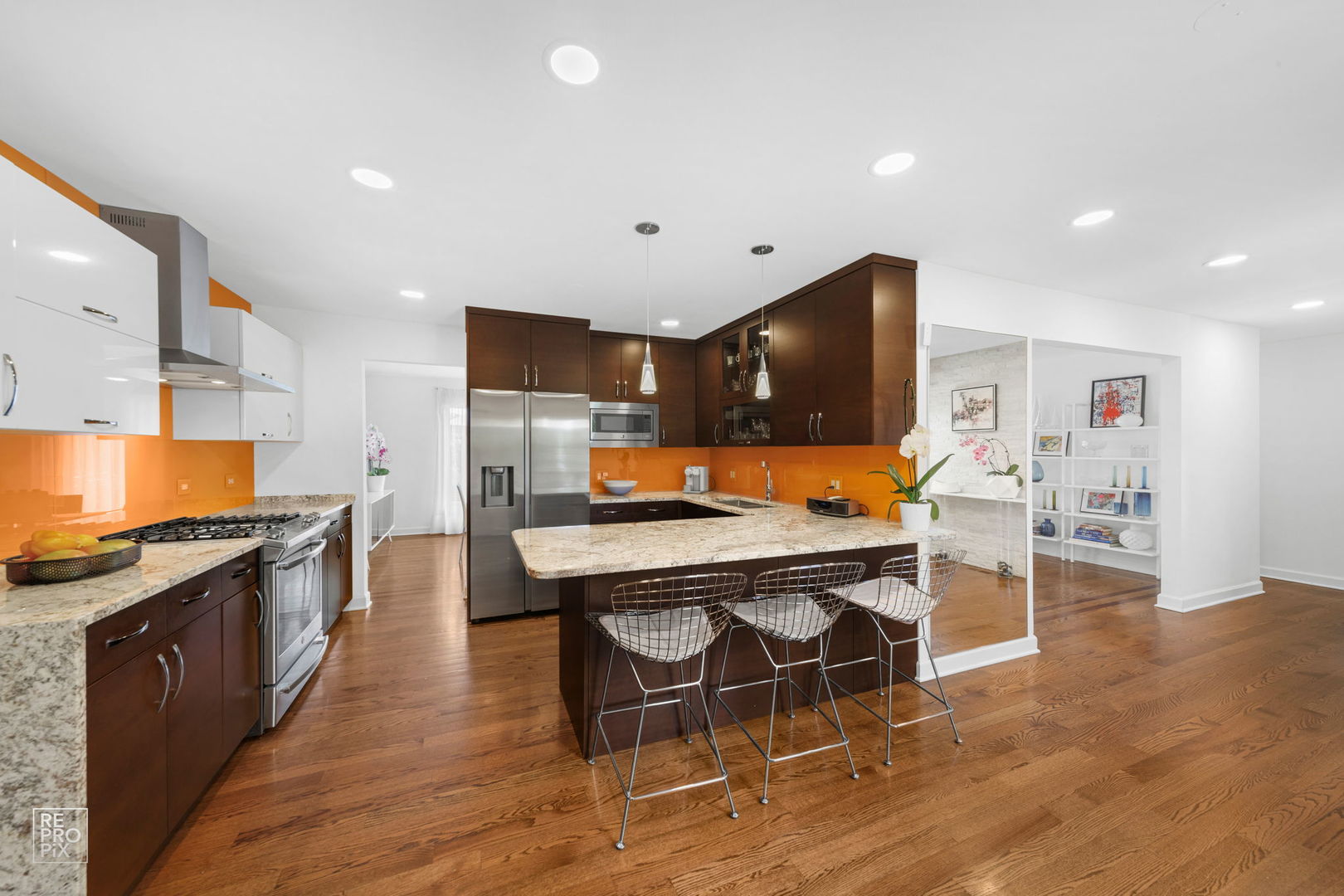 405 Greenwood Road Glenview, IL 60025 - Photo 17 of 40 Gallery Image 17
