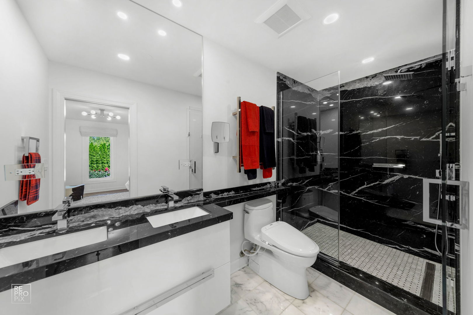 405 Greenwood Road Glenview, IL 60025 - Photo 28 of 40 Gallery Image 28