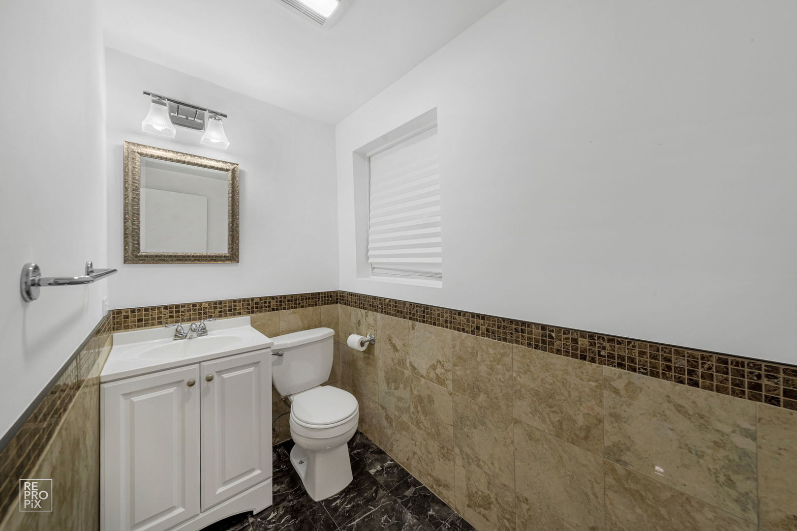 405 Greenwood Road Glenview, IL 60025 - Photo 34 of 40 Gallery Image 34