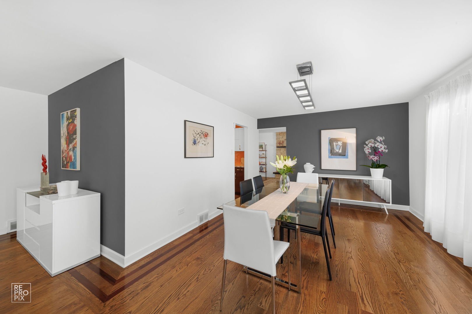 405 Greenwood Road Glenview, IL 60025 - Photo 10 of 40 Gallery Image 10