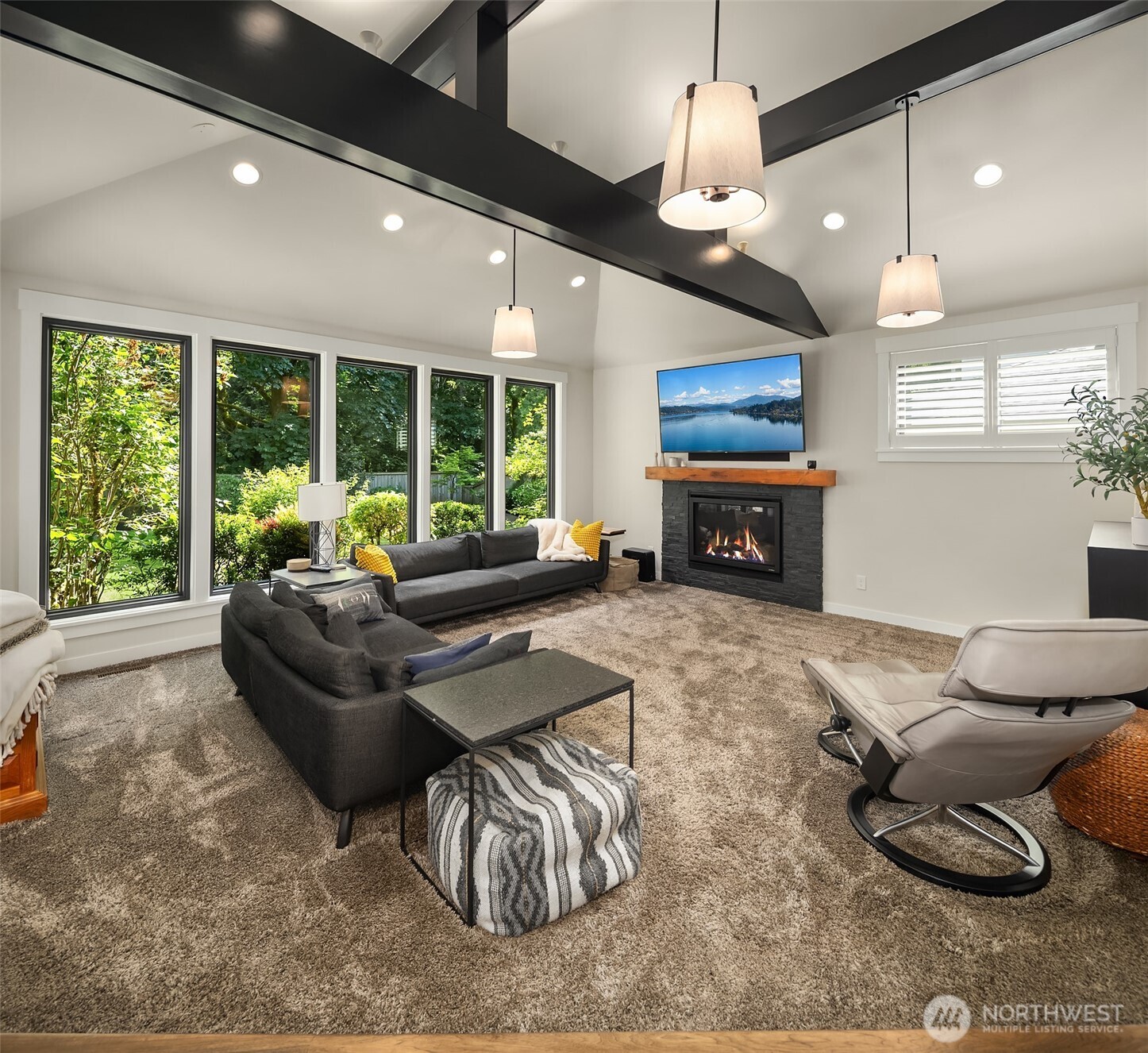 8902 196th Street Southwest Edmonds, WA 98026 - Photo 11 of 34