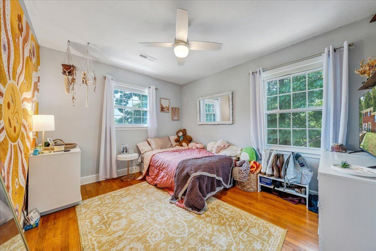 731 Eddies Road Salem, VA 24153 - Photo 20 of 48 Cozy 3rd BR with natural light